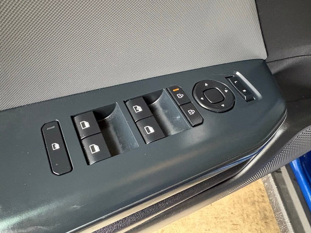 Used 2025 Kia K4 LXS FWD image 19