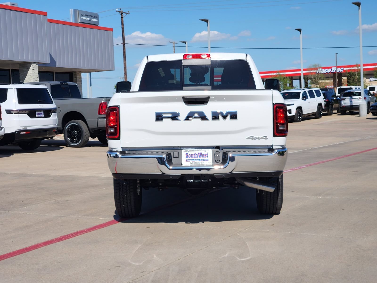 New 2026 RAM 2500 Tradesman AWD/4WD image 8
