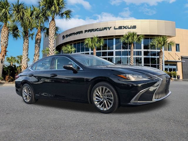 Used 2019 Lexus ES 300h Ultra Luxury w/ Accessory Package 2 FWD image 6