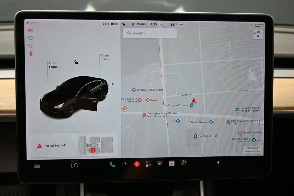 Used 2018 Tesla Model 3 Long Range RWD image 28