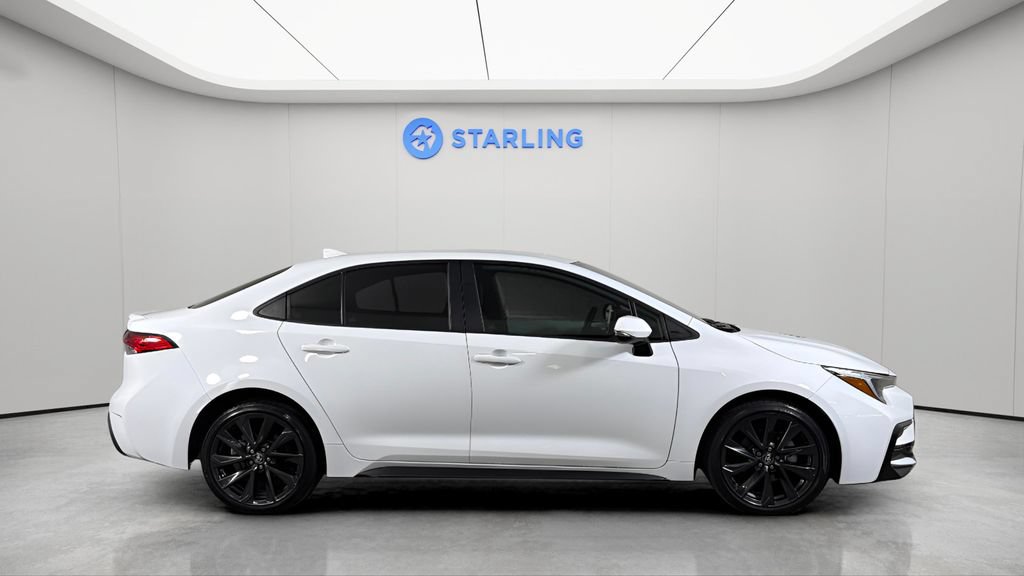 Used 2023 Toyota Corolla SE FWD image 11