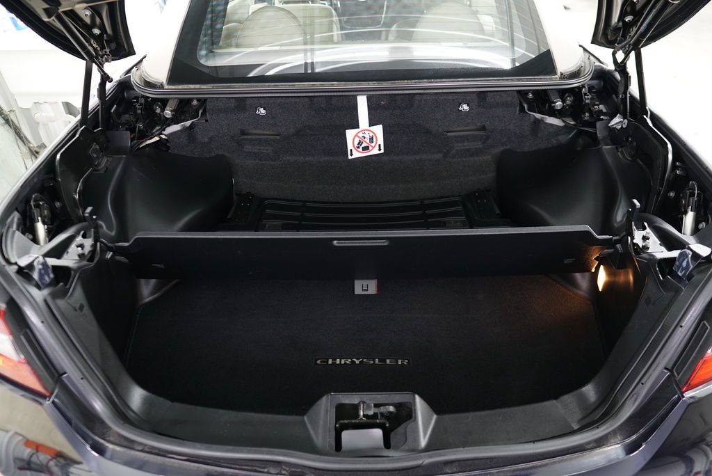 Used 2012 Chrysler 200 Limited FWD image 38