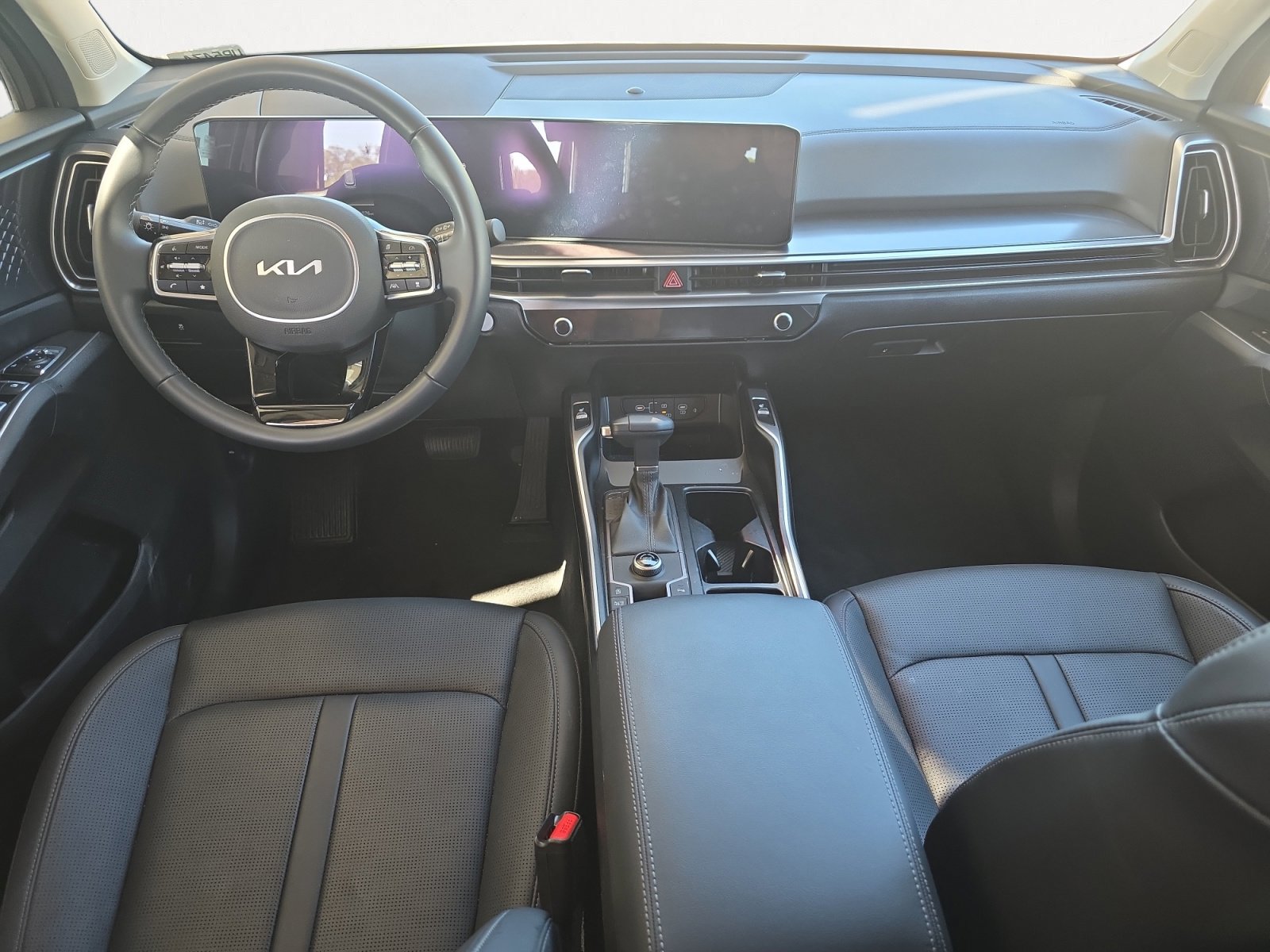 Certified 2025 Kia Sorento S image 2