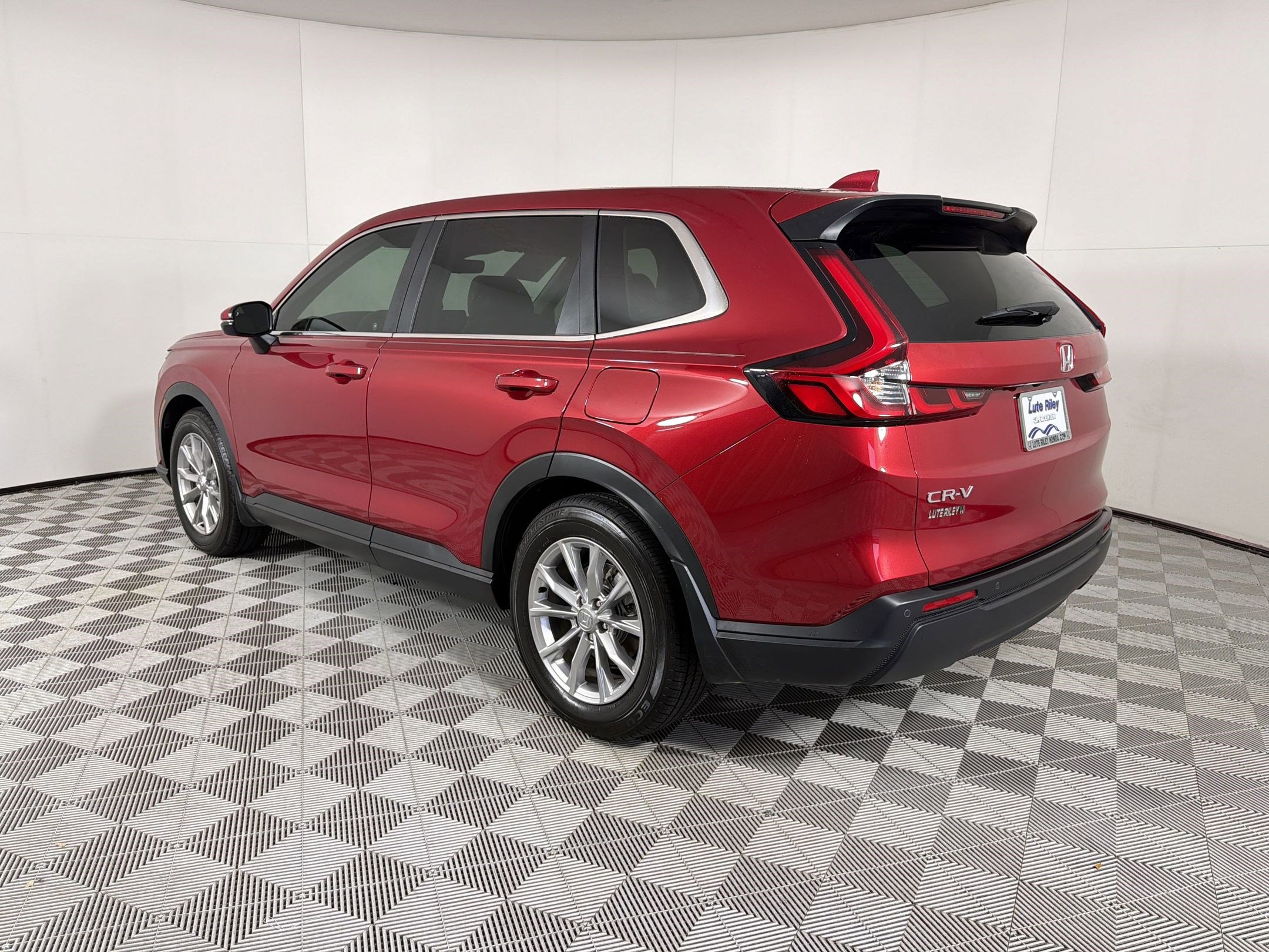 Certified 2023 Honda CR-V EX-L image 3
