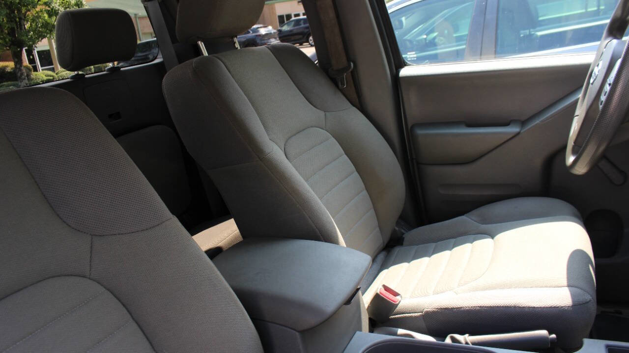 Used 2018 Nissan Frontier S image 34