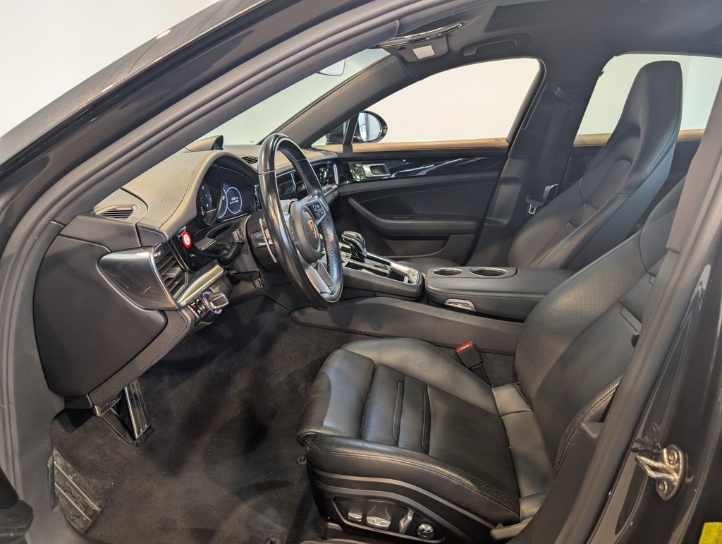 Used 2018 Porsche Panamera 4S image 12