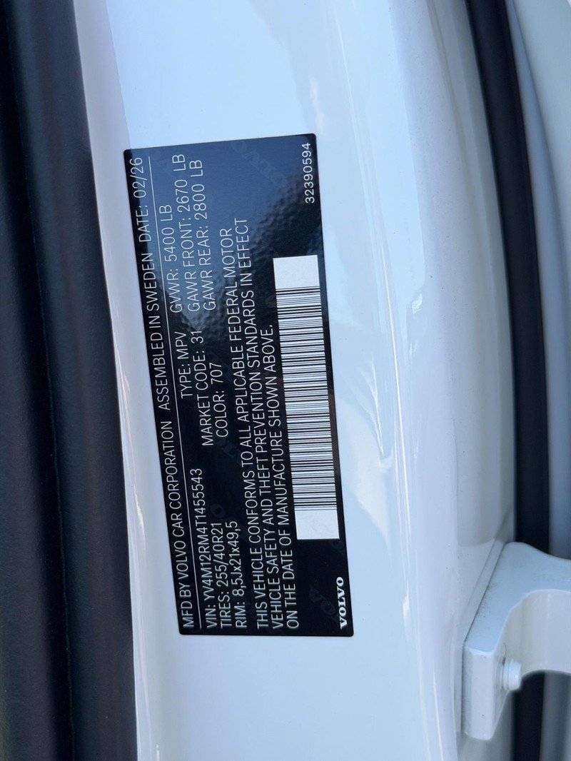 New 2026 Volvo XC60 B5 Ultra w/ Climate Package image 18