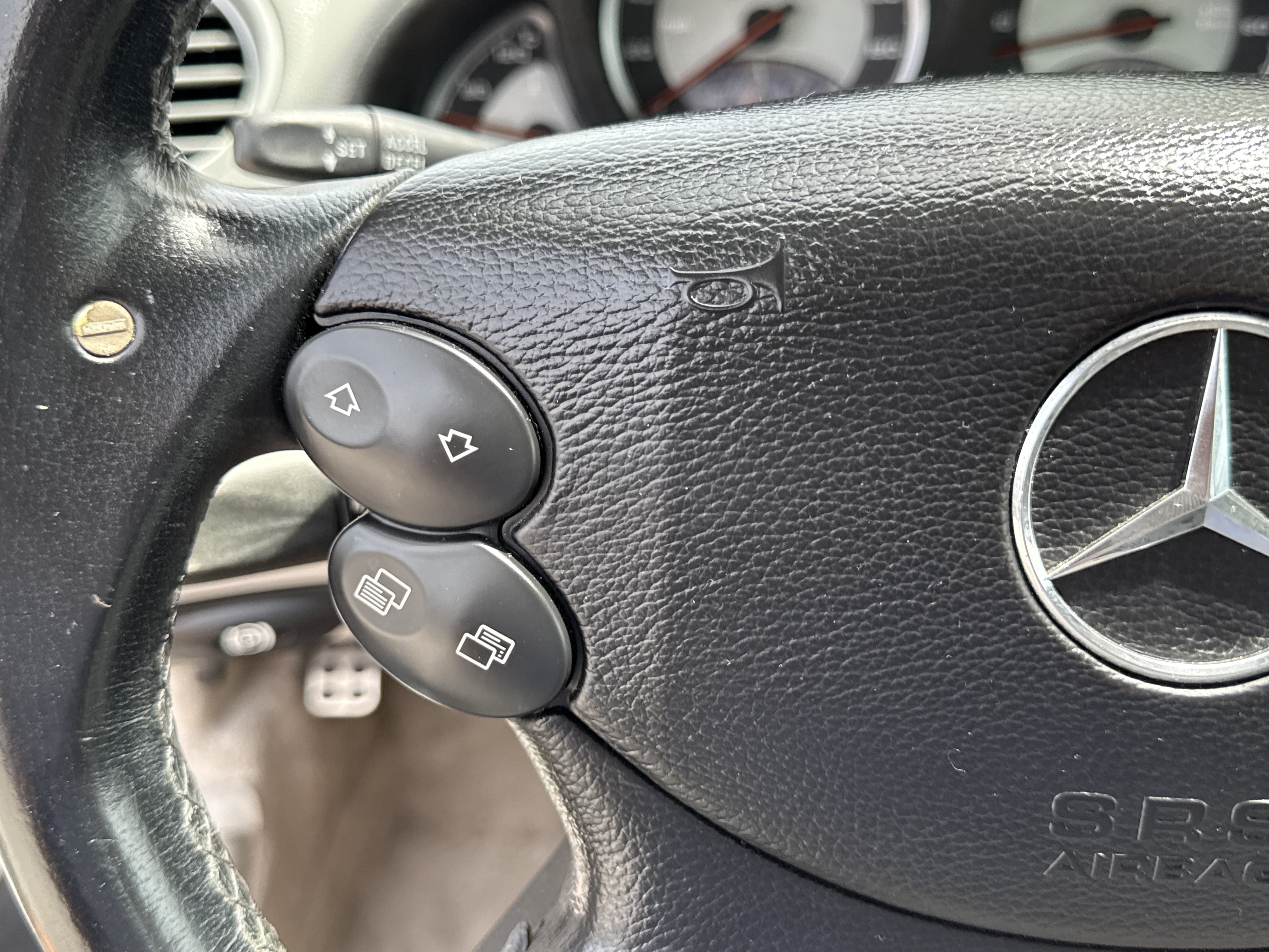 Used 2006 Mercedes-Benz SL 55 AMG image 14