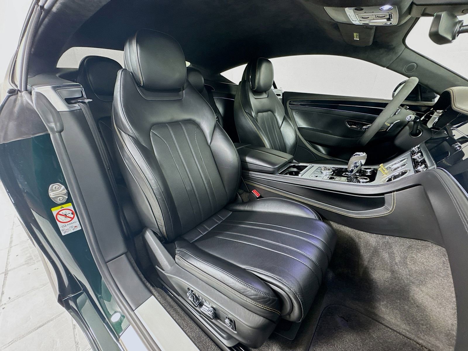 Used 2020 Bentley Continental GT image 26