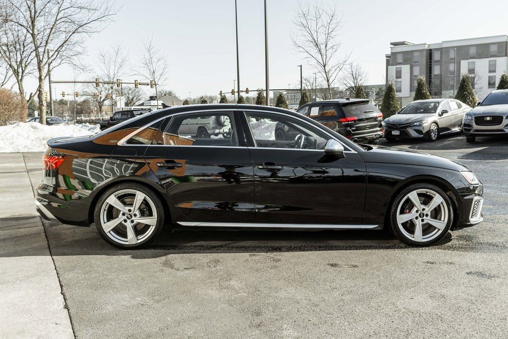 Used 2023 Audi S4 Premium Plus w/ Premium Plus Package AWD/4WD image 3