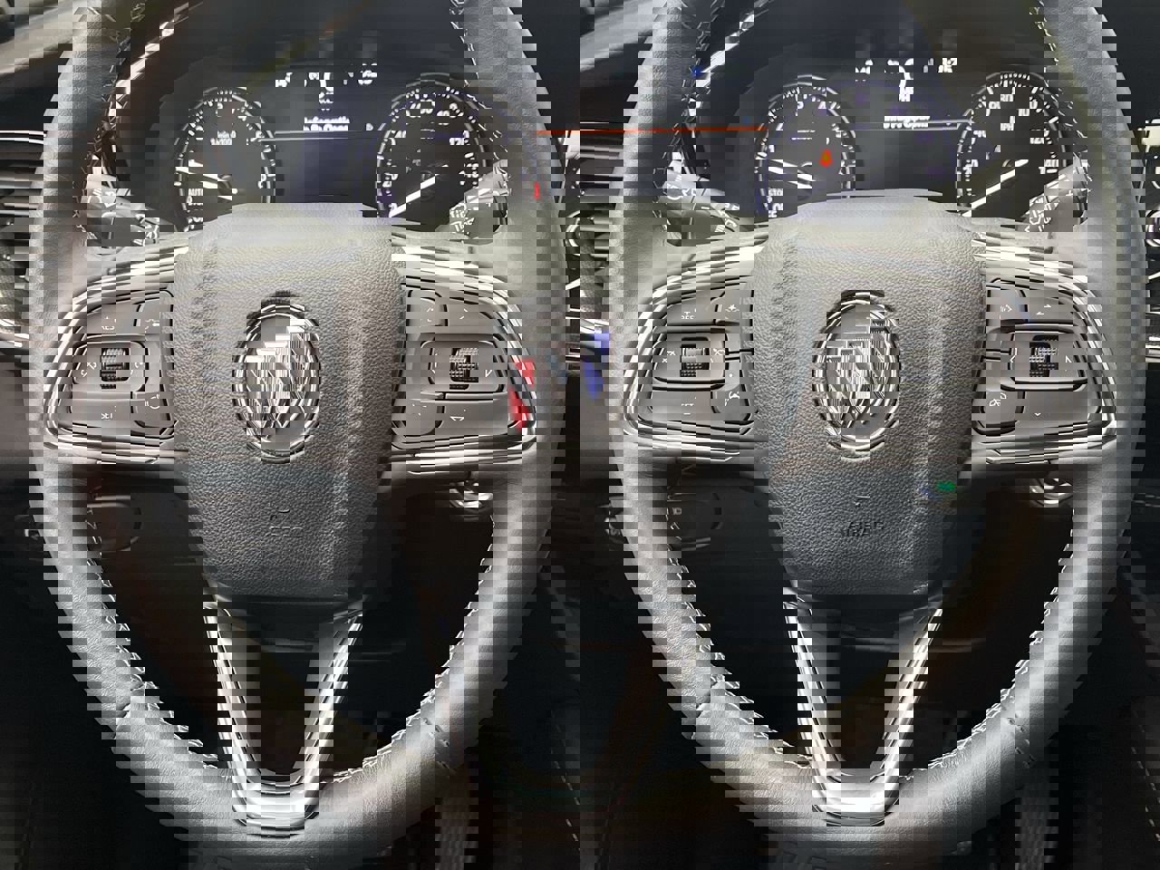 Certified 2023 Buick Envision Essence image 14