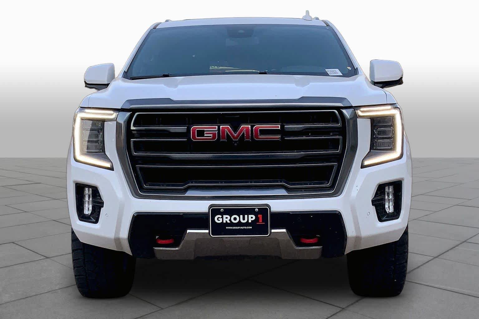 Used 2024 GMC Yukon XL AT4 w/ AT4 Premium Plus Package AWD/4WD image 7