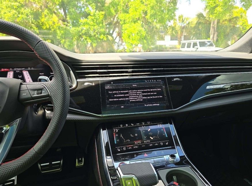 Used 2025 Audi RS Q8 performance image 4