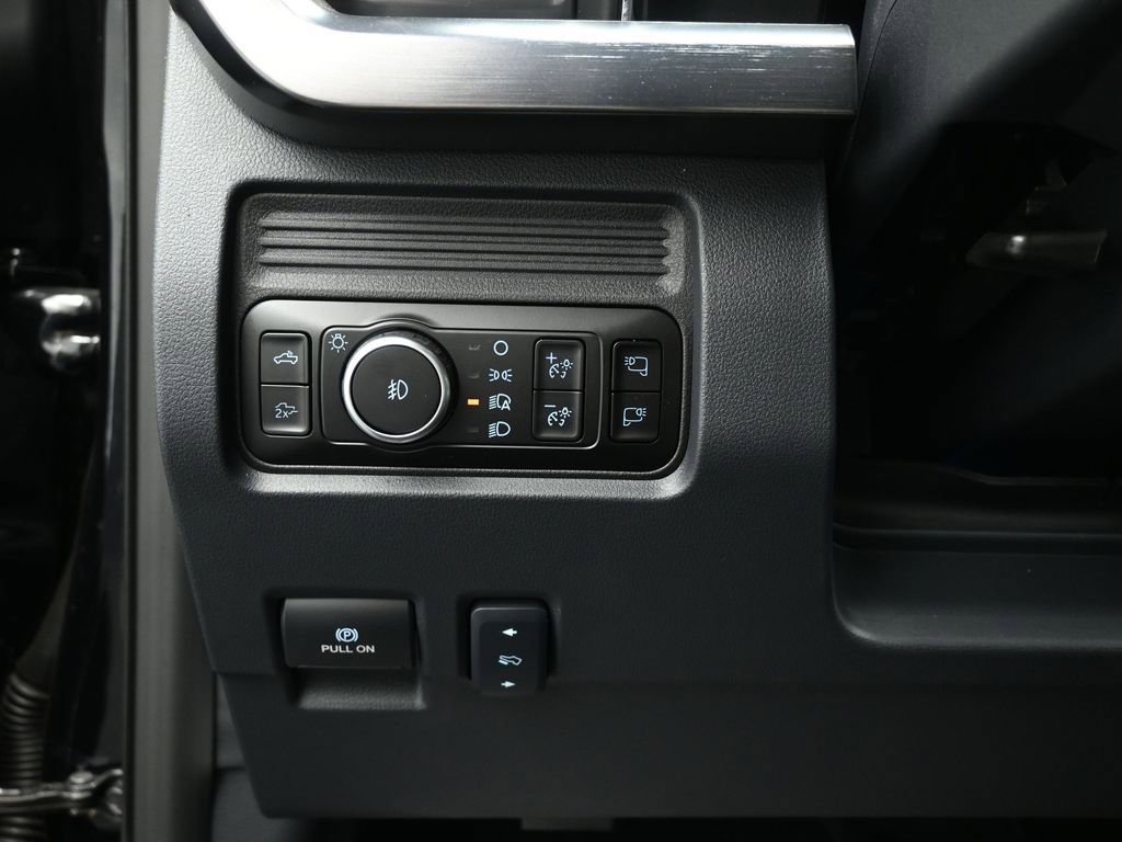 New 2025 Ford F250 Lariat w/ Lariat Ultimate Package image 11