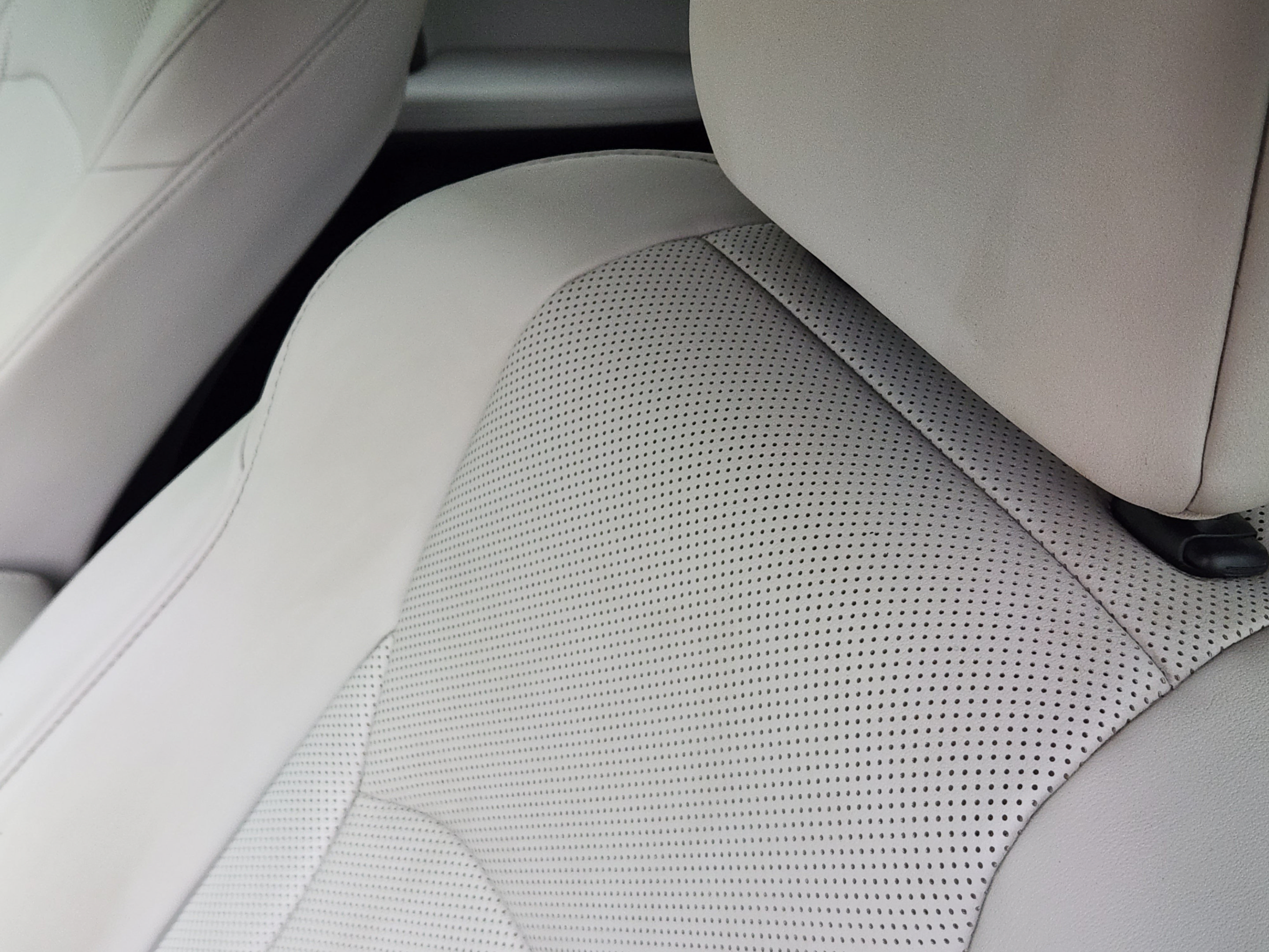 Certified 2022 Lexus RX 350 FWD w/ Premium Package image 8