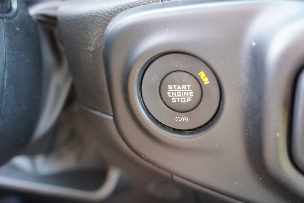 Used 2022 Jeep Gladiator Overland AWD/4WD image 32