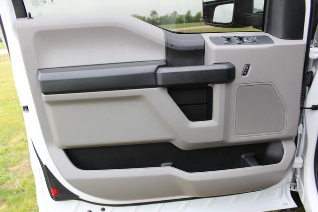 Used 2020 Ford F350 XL w/ Power Equipment Group image 19
