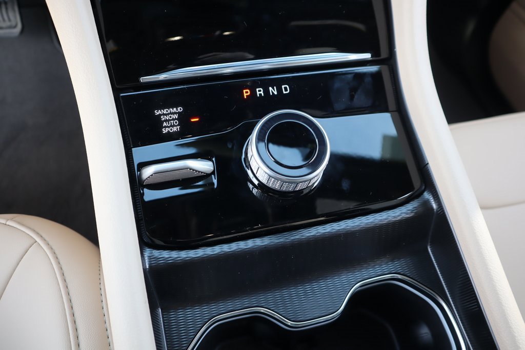 New 2025 Jeep Grand Cherokee Limited image 9