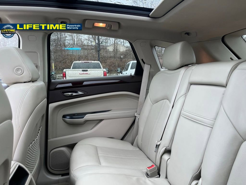 Used 2014 Cadillac SRX Luxury w/ Driver Awareness Package image 16