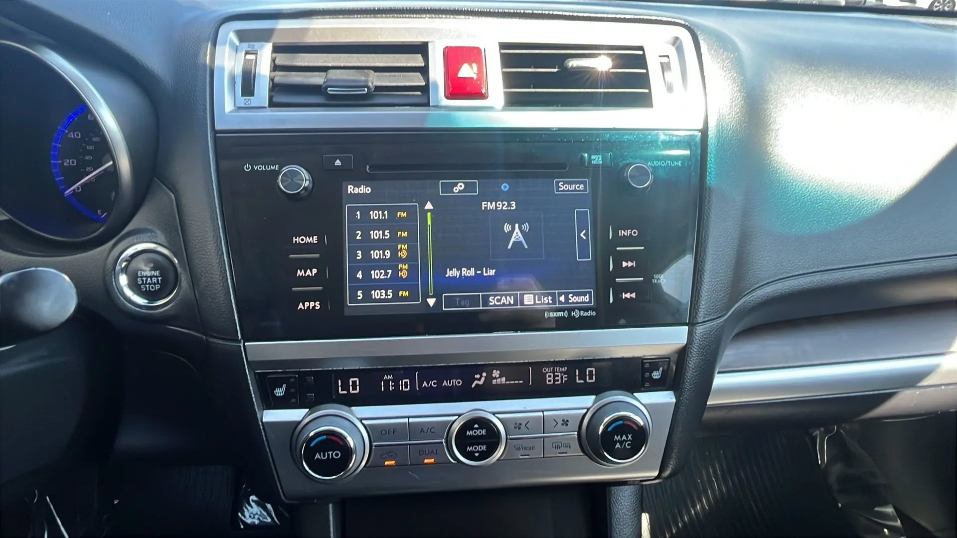 Used 2017 Subaru Outback 2.5i Limited image 16