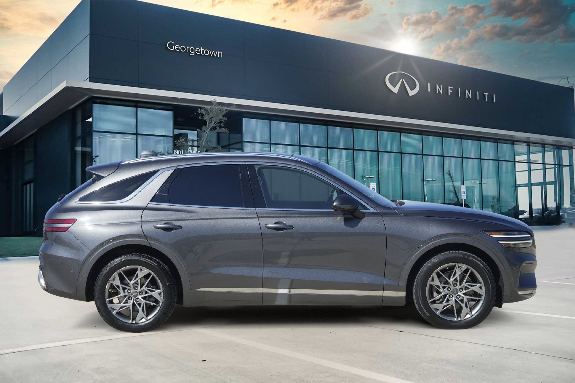 Used 2022 Genesis GV70 2.5T w/ Advanced Package image 4