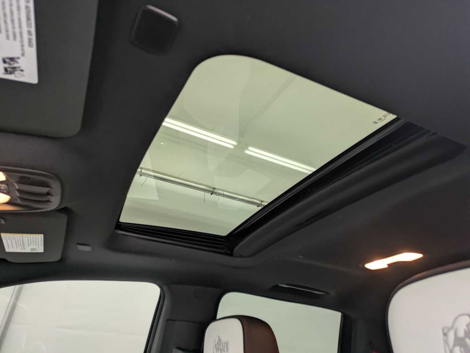 Used 2024 GMC Canyon AT4X w/ AT4X AEV Edition AWD/4WD image 20