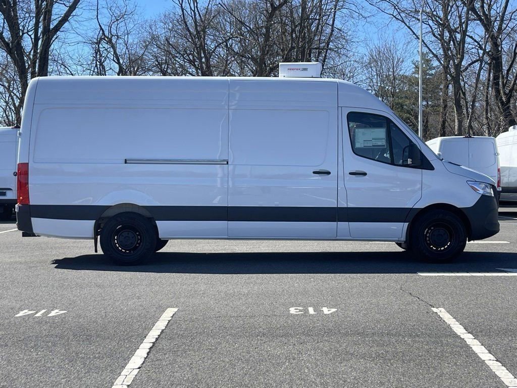 New 2025 Mercedes-Benz Sprinter 2500 image 8