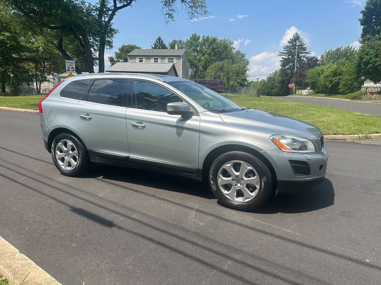 Used 2013 Volvo XC60 3.2 AWD/4WD image 5