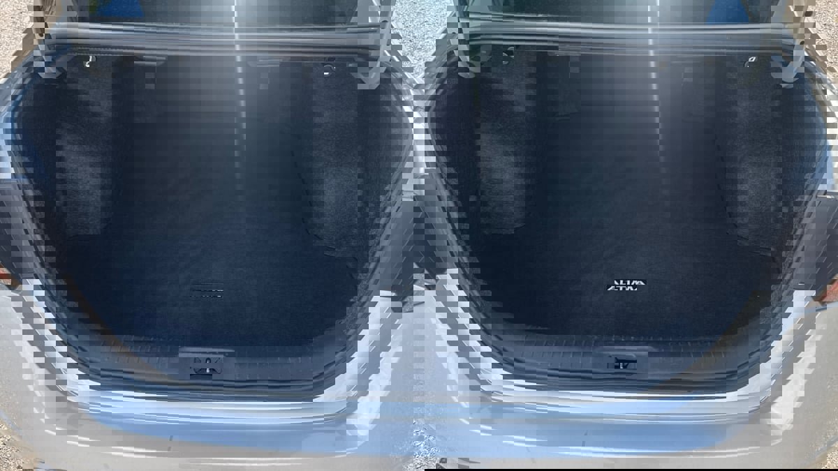 Used 2023 Nissan Altima 2.5 SV image 12