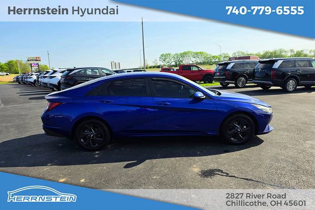 Used 2023 Hyundai Elantra SEL FWD image 28
