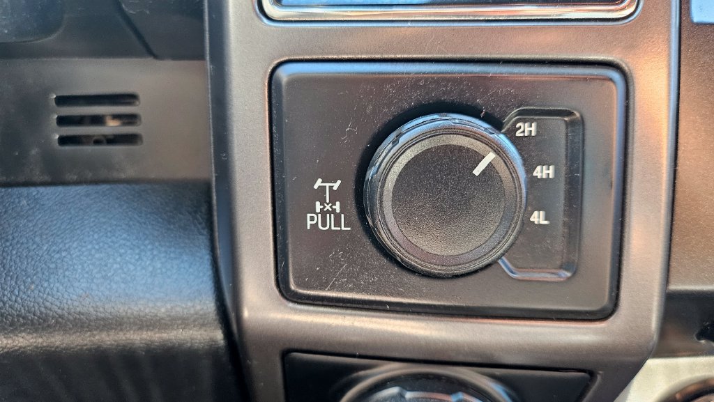 Used 2018 Ford F150 XLT w/ Equipment Group 302A Luxury AWD/4WD image 34