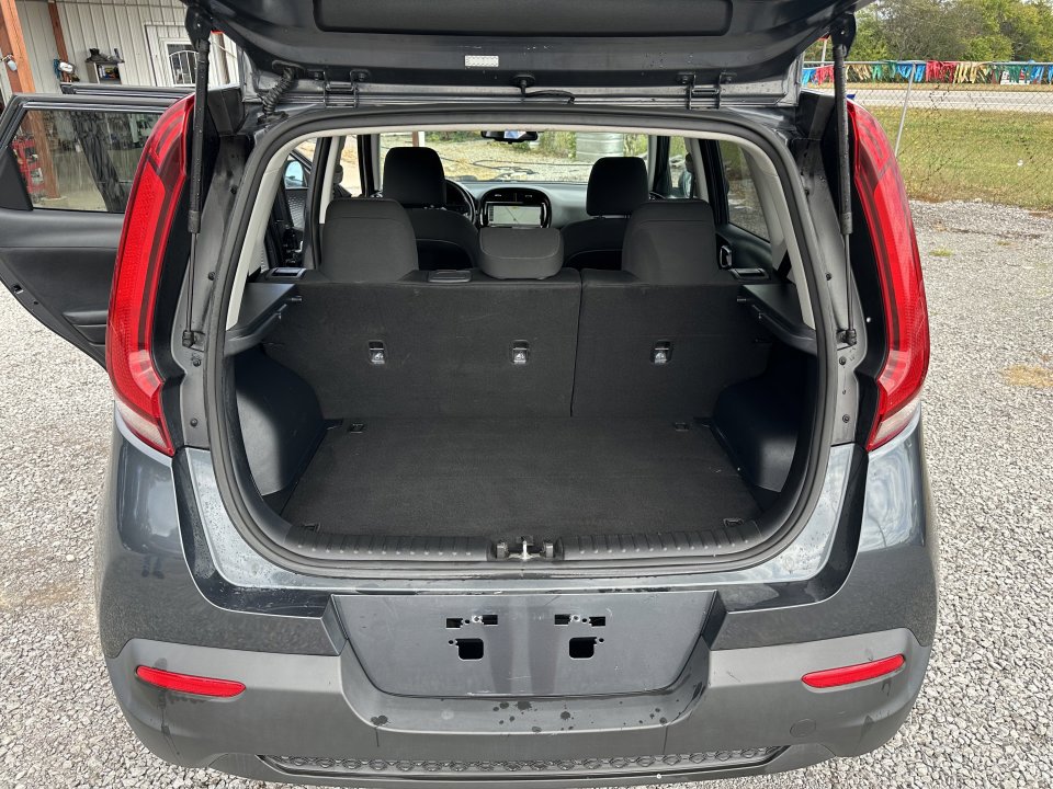 Used 2020 Kia Soul EX image 18