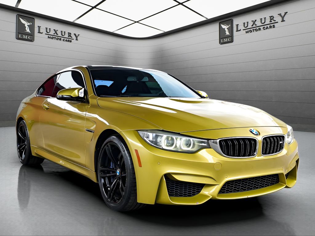 Used 2018 BMW M4 Coupe RWD image 1