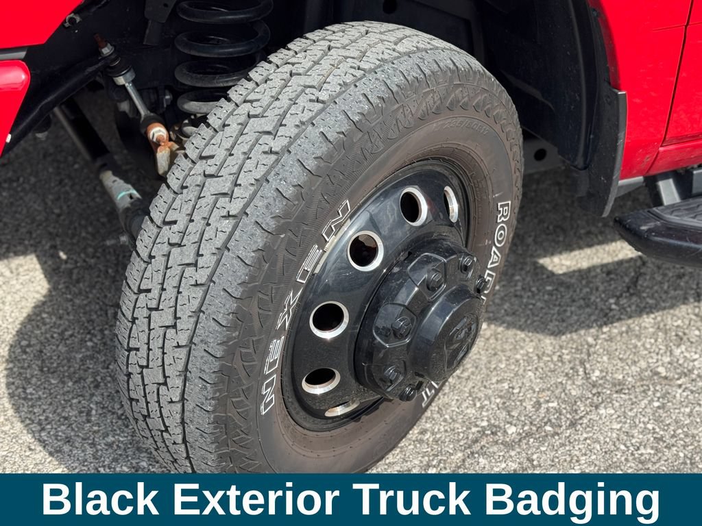 Used 2024 RAM 3500 Big Horn w/ Night Edition AWD/4WD image 40