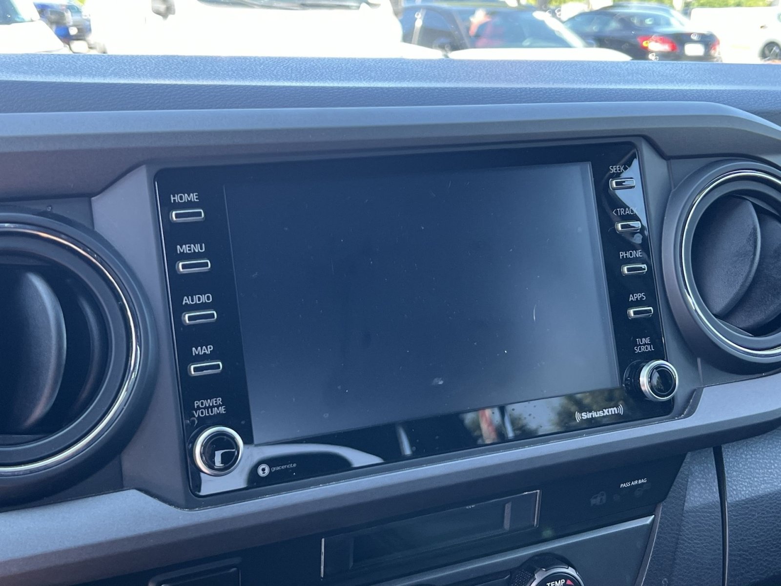Used 2023 Toyota Tacoma TRD Off-Road w/ Technology Package AWD/4WD image 17
