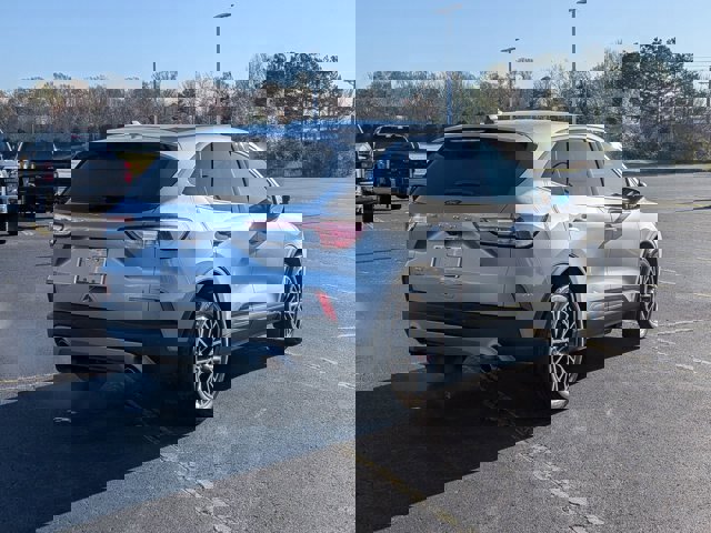 Certified 2022 Ford Escape SE image 4