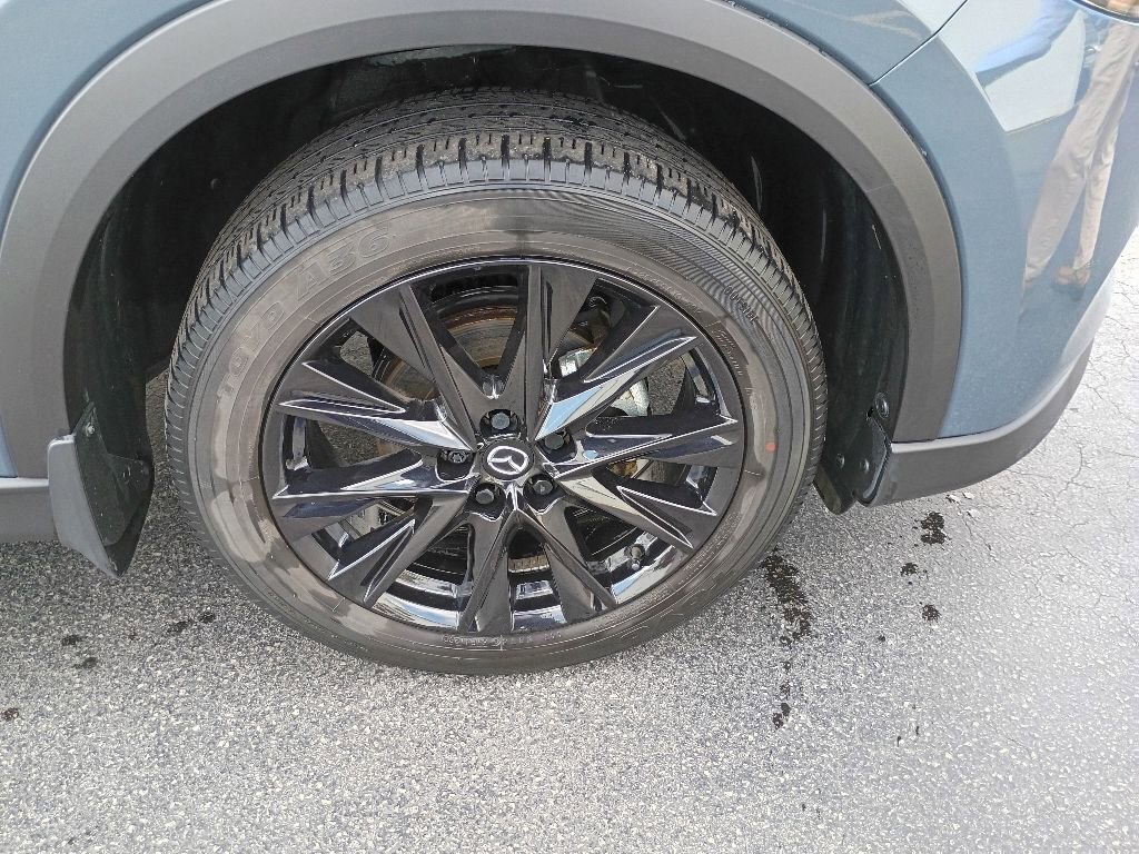 Used 2024 MAZDA CX-5 Carbon Edition AWD/4WD image 3