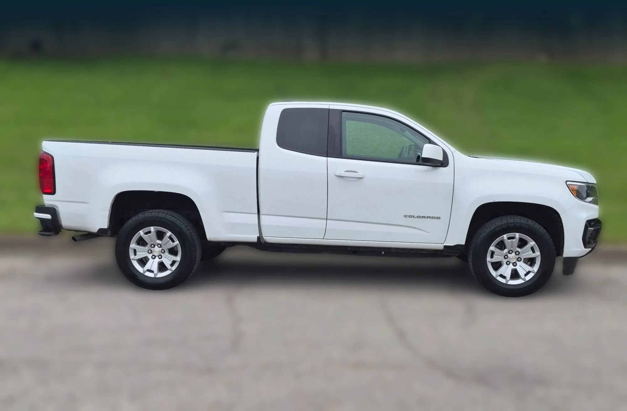 Used 2021 Chevrolet Colorado LT w/ Fleet Safety Package RWD image 3