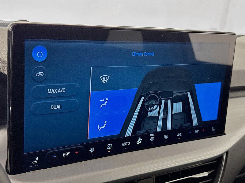 New 2025 Ford Escape SE w/ PHEV Premium Package image 17