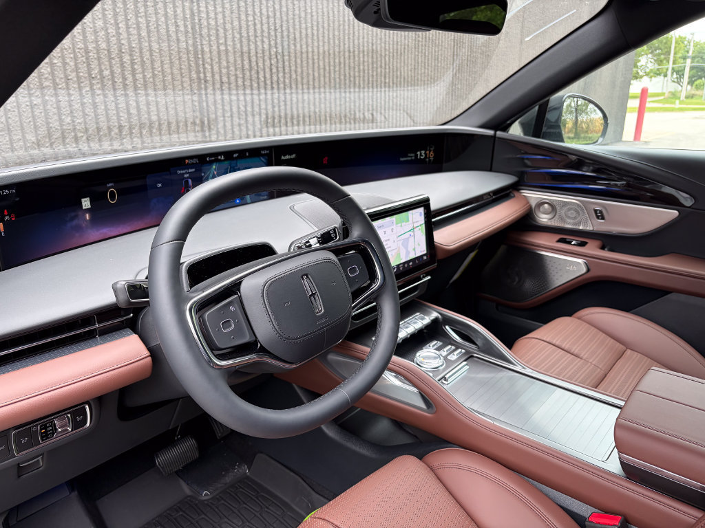 New 2026 Lincoln Nautilus Reserve AWD/4WD image 10
