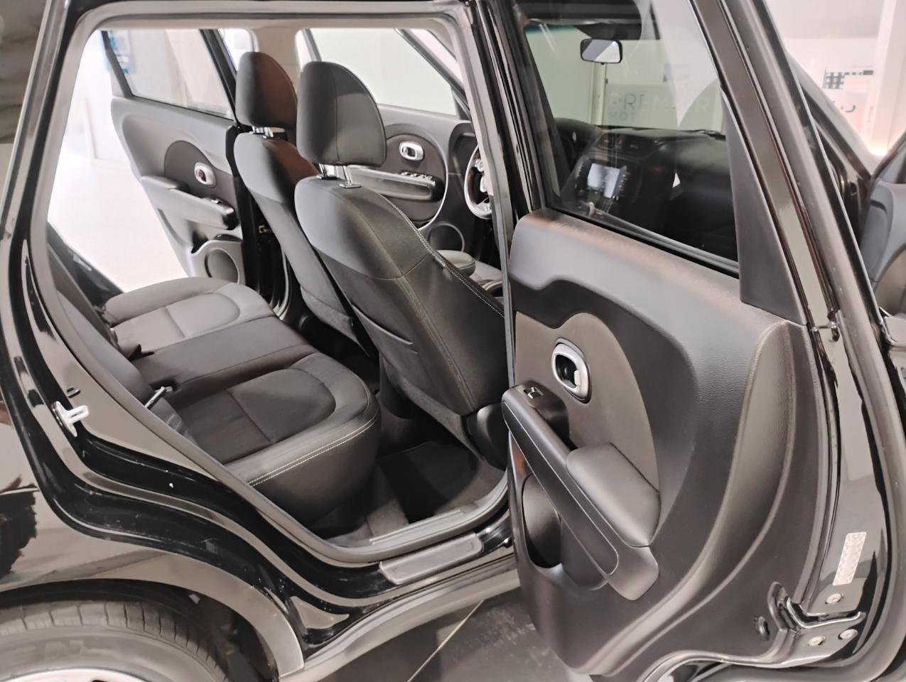 Used 2019 Kia Soul + FWD image 39