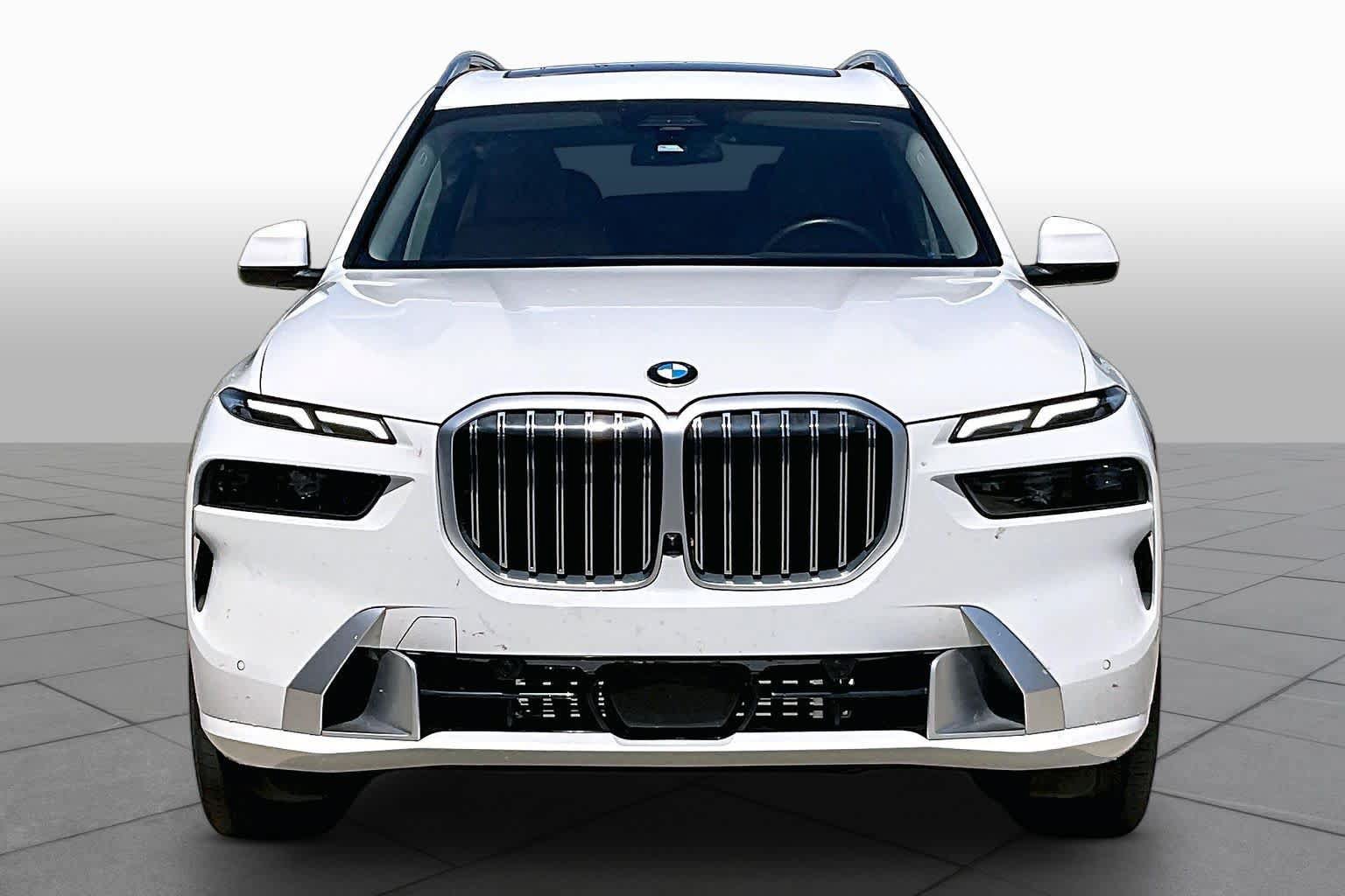 Used 2024 BMW X7 xDrive40i AWD/4WD image 4