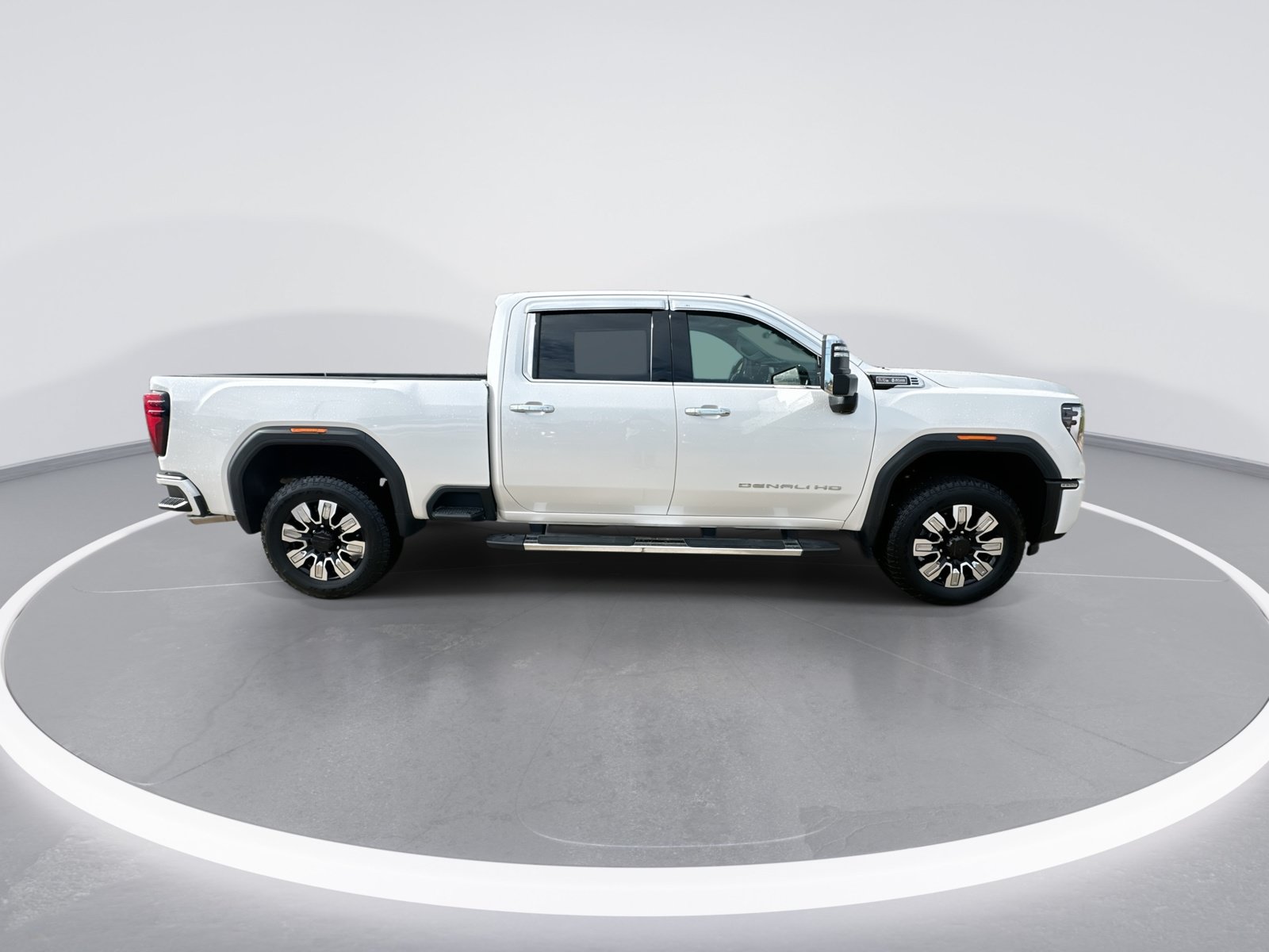 Certified 2024 GMC Sierra 2500 Denali w/ Denali Reserve Package AWD/4WD image 9