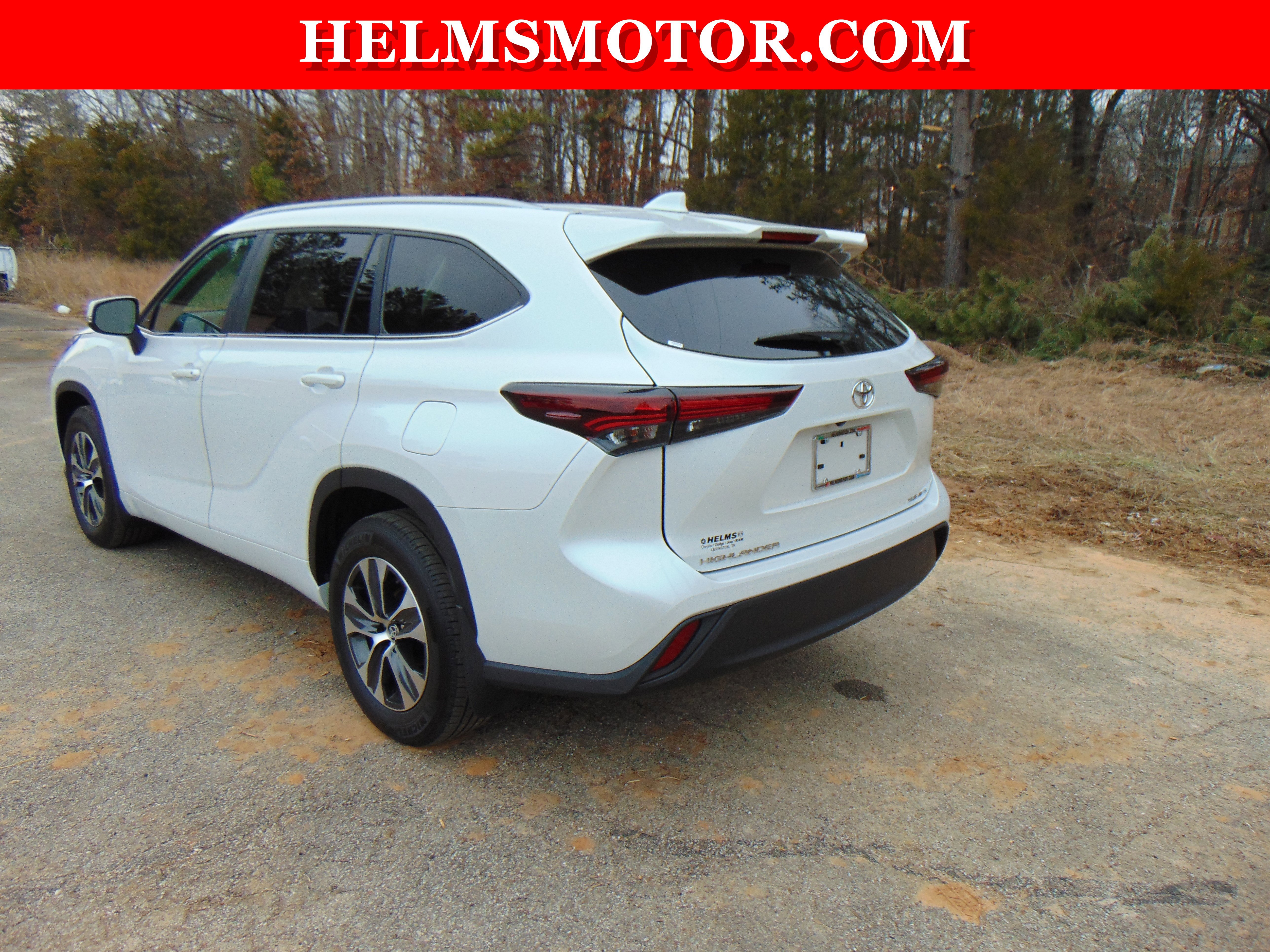 Used 2025 Toyota Highlander XLE image 8