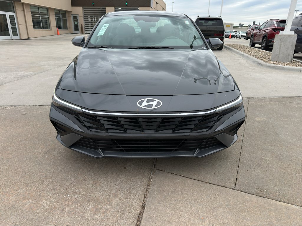 New 2026 Hyundai Elantra SE FWD image 8