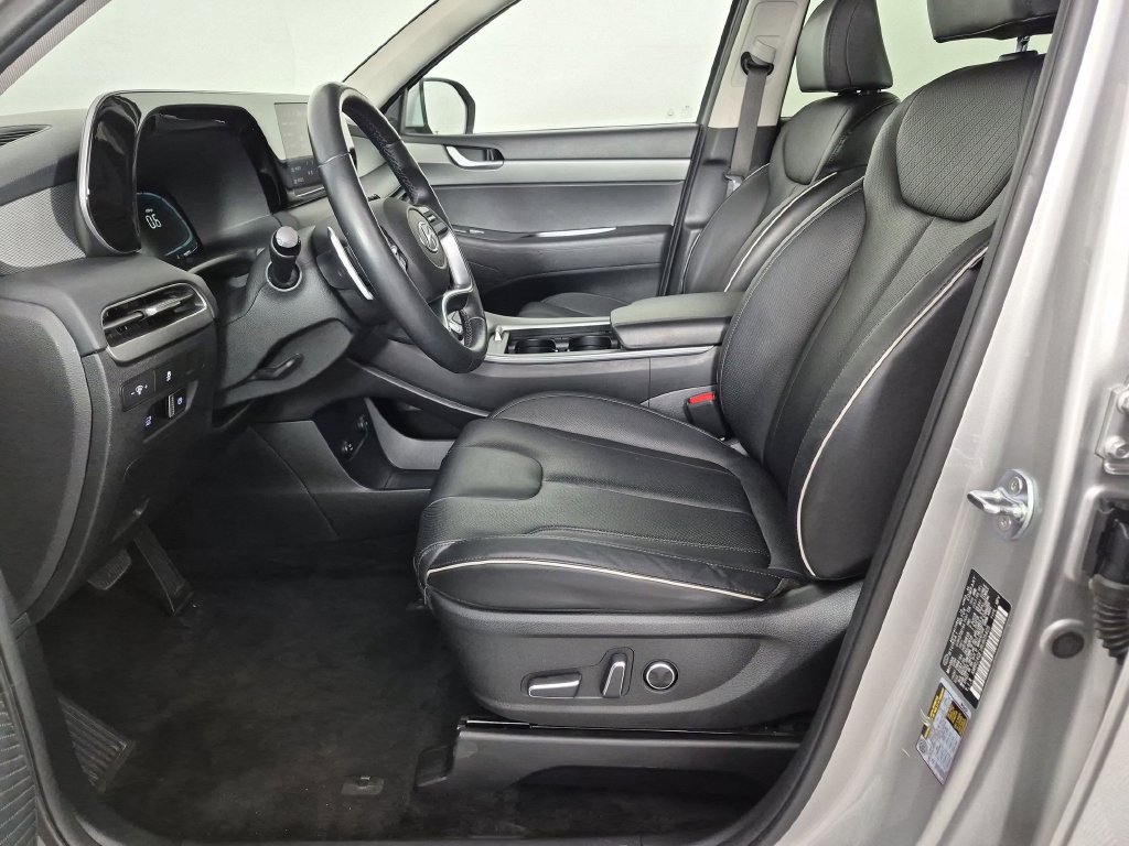 Used 2024 Hyundai Palisade SEL FWD image 16