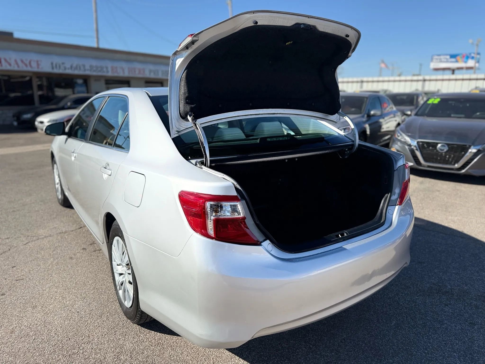 Used 2012 Toyota Camry L FWD image 27