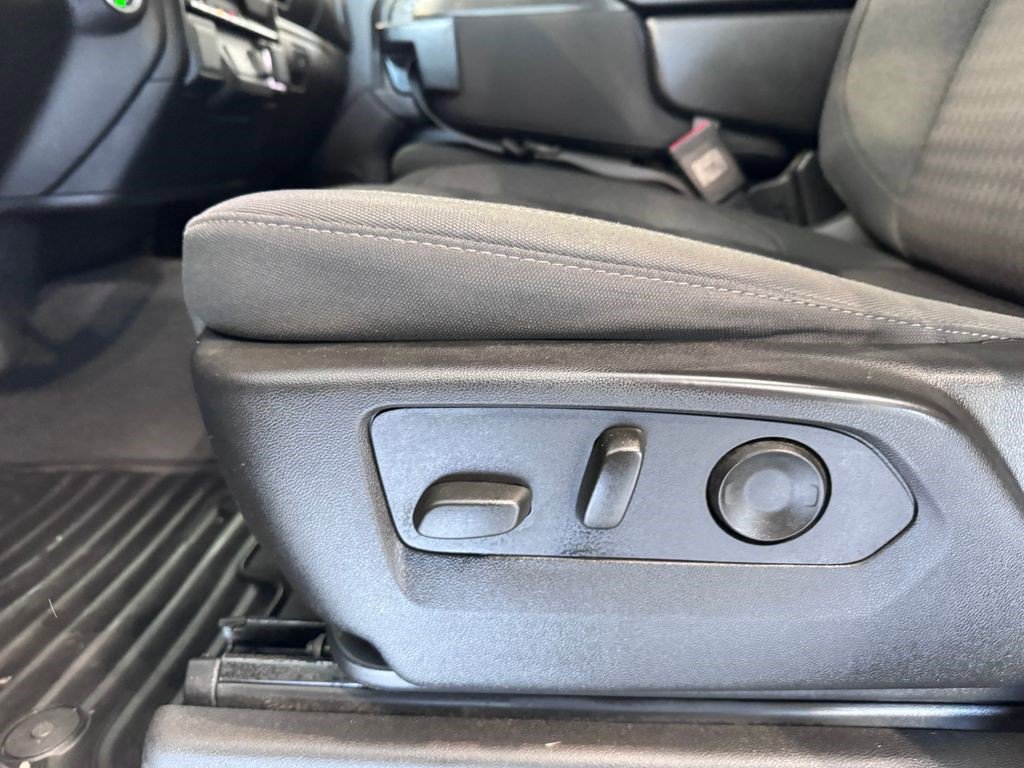 Certified 2022 Chevrolet Silverado 1500 Custom image 20