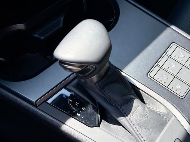 Used 2023 Lexus UX 250h F Sport w/ Accessory Package (Z2) image 17