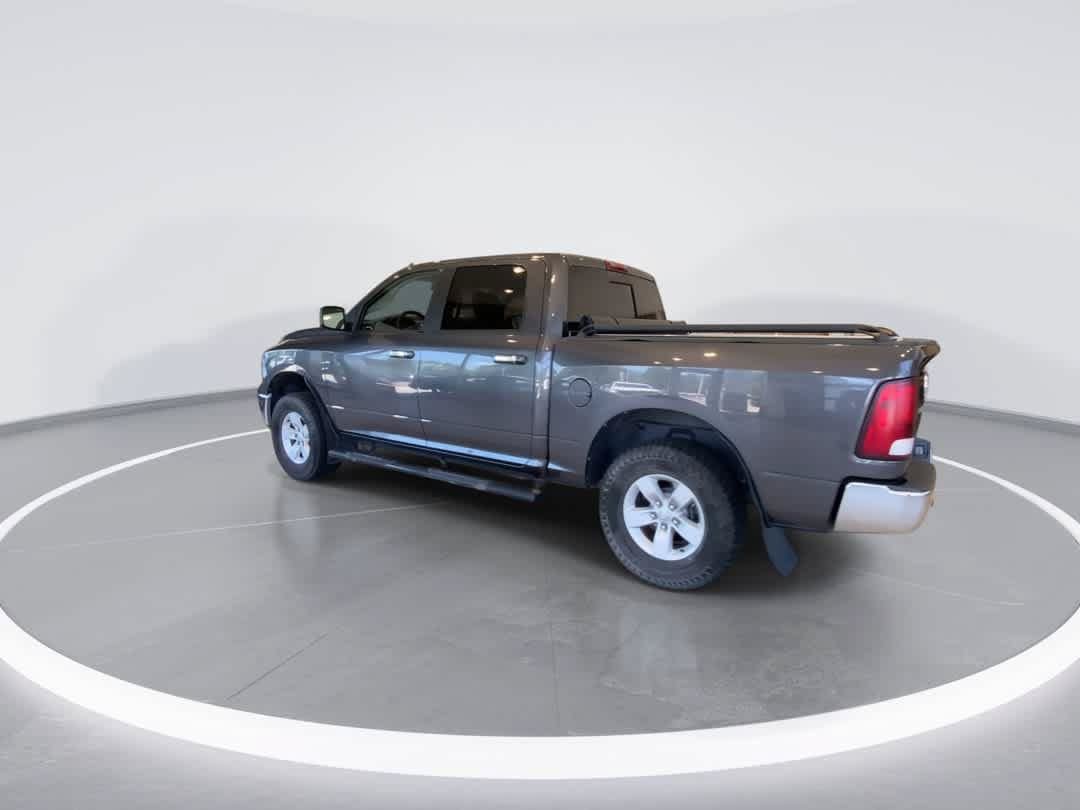 Used 2017 RAM 1500 Classic SLT AWD/4WD image 6